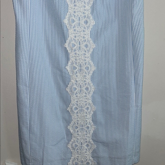 Blue and White Lace Dress - Picture 2 of 5